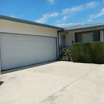 Rent this 3 bed house on 3471 West 58th Place in Los Angeles, CA 90043