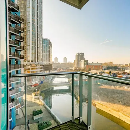 Image 5 - George Hudson Tower, High Street, London, E15 2PP, United Kingdom - Apartment for rent
