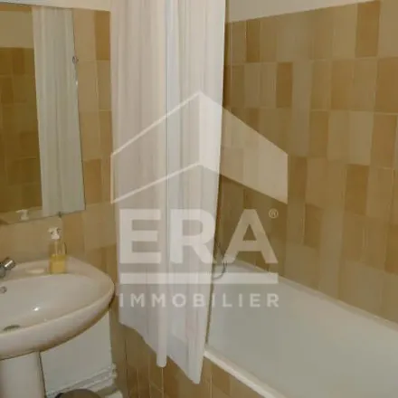 Rent this 3 bed apartment on unnamed road in 69130 Écully, France