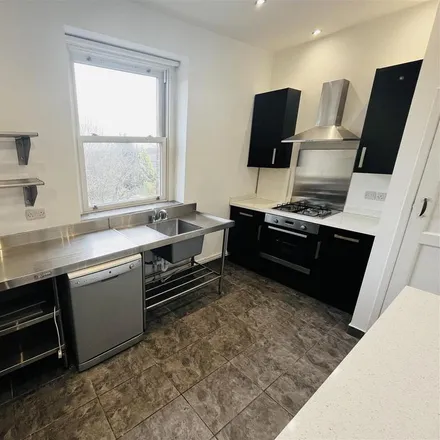 Image 2 - 43 Westbourne Road, Sheffield, S10 2QT, United Kingdom - Apartment for rent