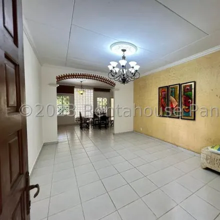 Rent this 2 bed house on Hains in Diablo Heights, 0843