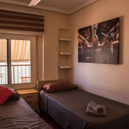 Rent this 3 bed apartment on Carrer de l'Arquebisbe Company in 75, 46011 Valencia
