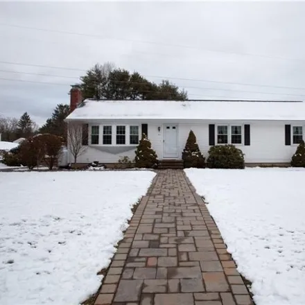 Rent this 3 bed house on 44 Alder Road in Firetown, Simsbury