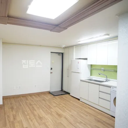 Image 7 - 서울특별시 서초구 반포동 716-9 - Apartment for rent