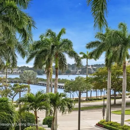 Image 2 - 529 South Flagler Drive, West Palm Beach, FL 33401, USA - Condo for sale