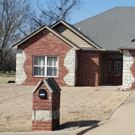 Buy this 3 bed house on Highwood Drive in Claremore, OK 74017