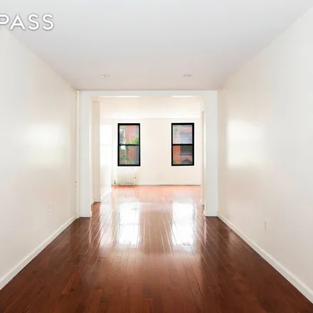 Image 3 - 82 East 7th Street, New York, NY 10003, USA - Apartment for rent