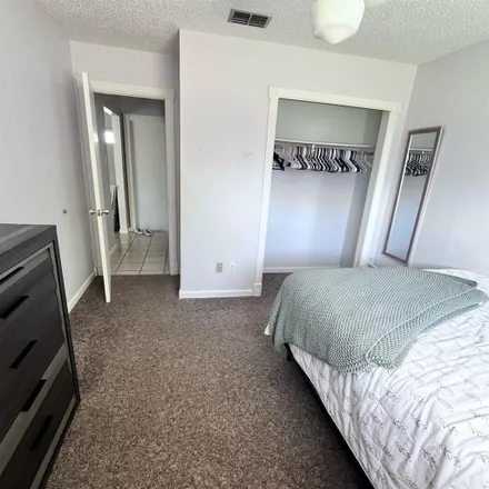 Image 3 - Corpus Christi, TX - Room for rent