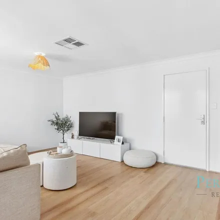 Rent this 3 bed apartment on Gunnison Loop in Haynes WA 6112, Australia