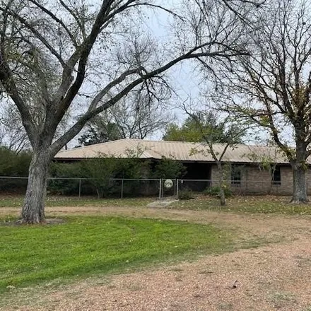 Image 1 - 798 State Highway 95 North, Shiner, TX 77995, USA - House for sale