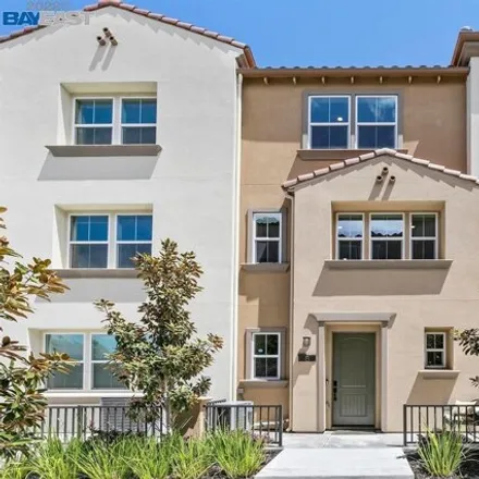 Rent this 3 bed townhouse on unnamed road in Santa Clara, CA 95052