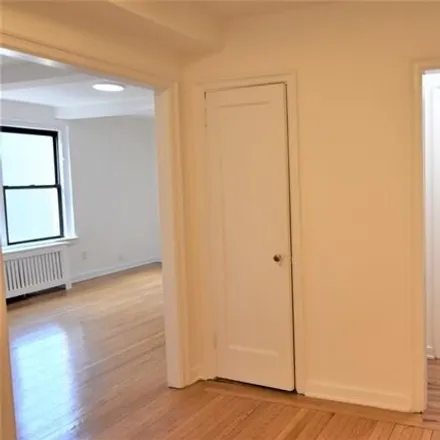 Image 3 - 31 East 12th Street, New York, NY 10003, USA - House for rent
