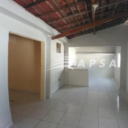 Rent this 3 bed house on Avenida Alanis Maria Laurindo de Oliveira 97 in Conjunto Ceará I, Fortaleza - CE