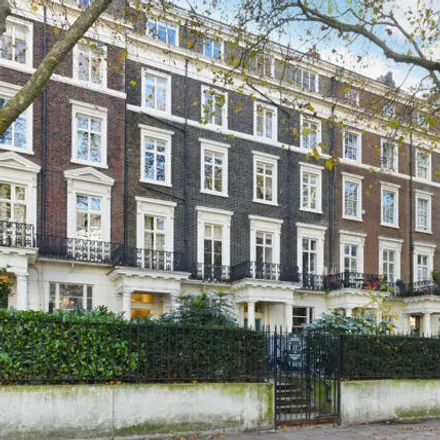 Buy this 2 bed townhouse on 205 Sussex Gardens in London, W2 3UA