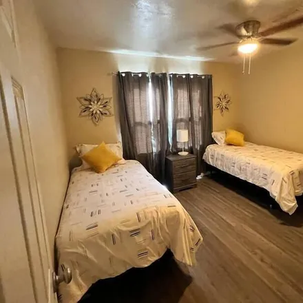 Image 1 - Hanford, CA, 93230 - House for rent