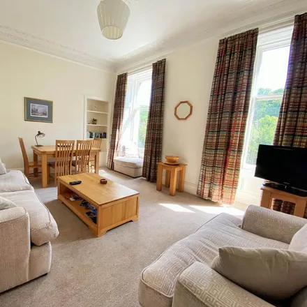 Rent this 4 bed apartment on 32 Hillside Street in City of Edinburgh, EH7 5EY