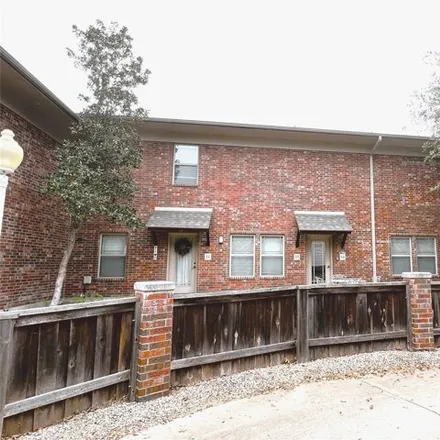 Image 2 - 420 West Franklin Street, Waxahachie, TX 75165, USA - Apartment for rent