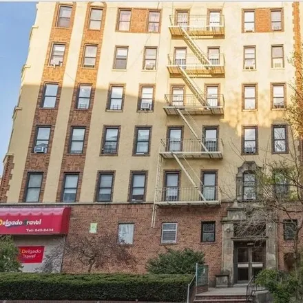 Rent this 1 bed apartment on Laundromat in 119-14 Metropolitan Avenue, New York