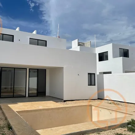 Buy this studio house on Casco de la hacienda Xcunyá in Calle 17, 97500 Xcunyá