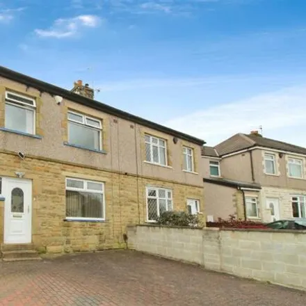 Buy this 3 bed duplex on Leafield Crescent in Bradford, BD2 3SQ