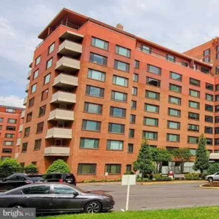 Image 1 - River Place South, 1011 Arlington Boulevard, Arlington, VA 22209, USA - Apartment for rent