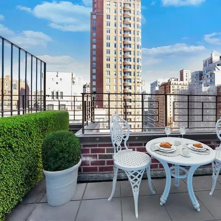 Buy this studio apartment on 176 EAST 77TH STREET 15D in New York