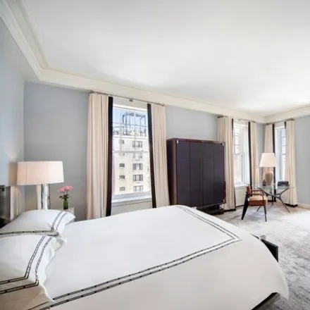 Image 7 - 106 East 61st Street, New York, NY 10065, USA - Condo for sale