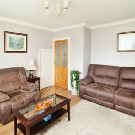 Image 3 - Stratford Gardens, Crookhall, DH8 5JP, United Kingdom - Townhouse for sale