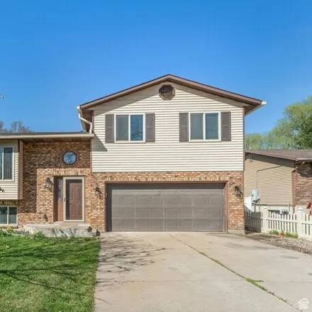 Buy this 3 bed house on 558 South 750 East in Layton, UT 84041
