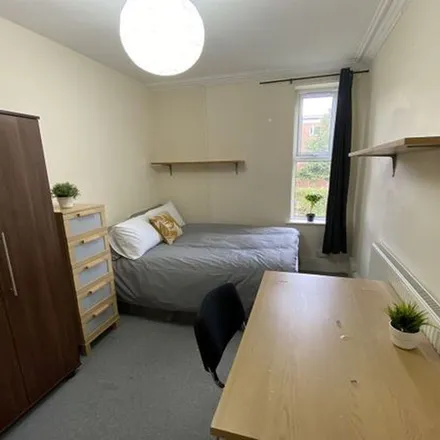 Image 5 - 92 Broadgate, Beeston, NG9 2GG, United Kingdom - Duplex for rent