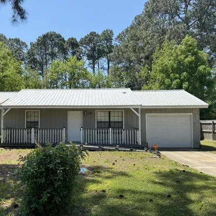 Rent this 3 bed house on 98 Harding Road in Niceville, FL 32578