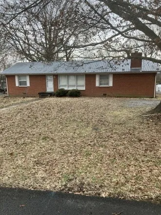 Buy this 3 bed house on 181 Horseshoe Drive in Shelbyville, TN 37160