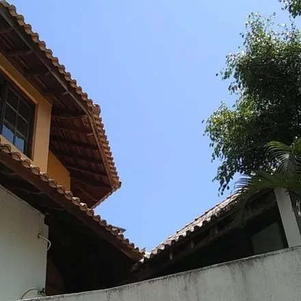 Buy this 4 bed house on Rua Simão Bolivar in Vila Conceição, Porto Alegre - RS