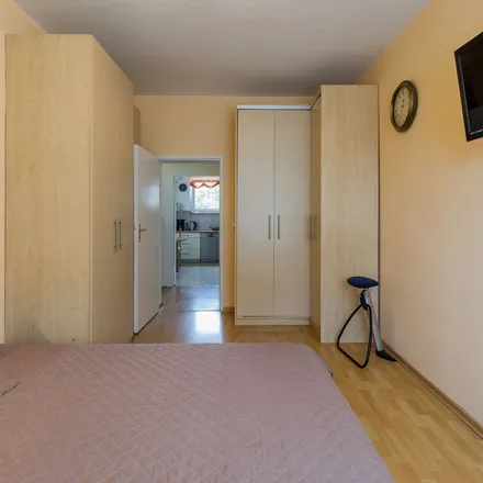 Rent this 3 bed apartment on Elßholzstraße 14 in 10781 Berlin, Germany