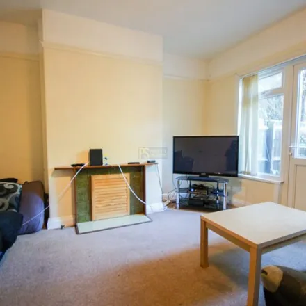 Rent this 4 bed apartment on College Walk in Selly Oak, B29 6LF