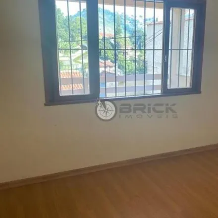 Rent this 3 bed house on Rua Catulo da Paixão Cearense in Várzea, Teresópolis - RJ
