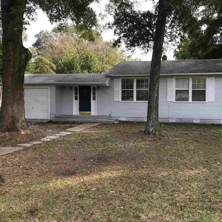 Rent this 3 bed house on 261 Betty Road in Escambia County, FL 32507