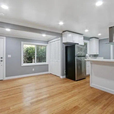 Image 5 - 2699 Riverside Terrace, Los Angeles, CA 90039, USA - House for sale