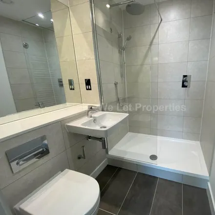 Image 6 - Oxygen Tower A, Store Street, Manchester, M1 2FX, United Kingdom - Apartment for rent