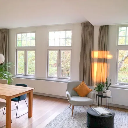 Rent this 2 bed apartment on Koningslaan 23B in 3583 GE Utrecht, Netherlands