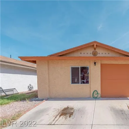 Buy this 4 bed townhouse on 3900 Calle Esquina in Paradise, NV 89103
