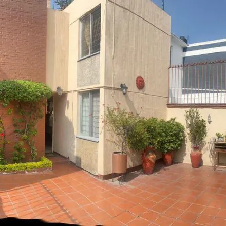 Rent this 4 bed house on Calle N in Coyoacán, 04800 Mexico City
