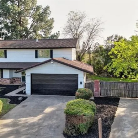 Buy this 5 bed house on 8993 Salmon Falls Drive in Manlove, Sacramento County