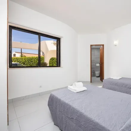 Rent this 3 bed house on 8200-318 Distrito de Évora
