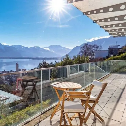 Image 2 - Montreux, District de la Riviera-Pays-d’Enhaut, Switzerland - House for rent