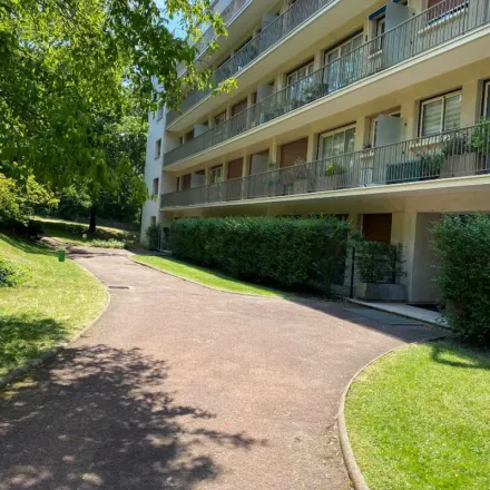 Rent this 1 bed apartment on 45 Avenue des Etats Unis in 78000 Versailles, France