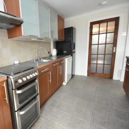 Image 2 - Queenwood, Cardiff, CF23 9LE, United Kingdom - House for rent