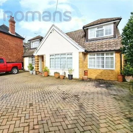 Buy this 4 bed house on Reading Road in Farnborough, GU14 6NL