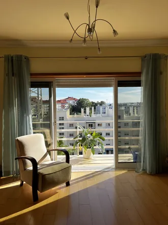 Image 1 - Rua Comandante Luís Filipe de Araújo, Paço de Arcos, Portugal - Apartment for rent