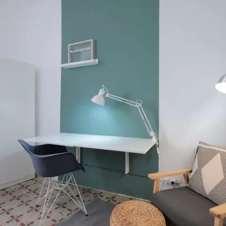 Rent this 5 bed apartment on Avinguda de la Riera de Cassoles in 46, 08012 Barcelona
